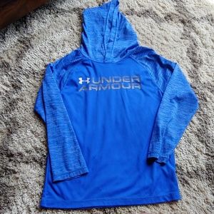 Boys size 7 Under Armour long sleeve t-shirt